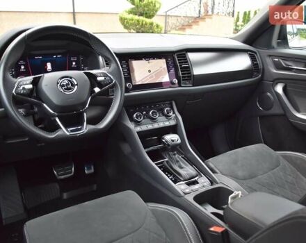 Шкода Kodiaq 2021 в Львове на Automoto.ua Серый Шкода Kodiaq, объемом двигателя 1.97 л и пробегом 108 тыс. км за 42999 $, фото 31 на Automoto.ua