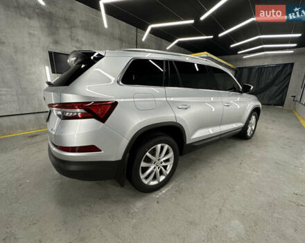 Серый Шкода Kodiaq, объемом двигателя 1.97 л и пробегом 189 тыс. км за 31000 $, фото 13 на Automoto.ua