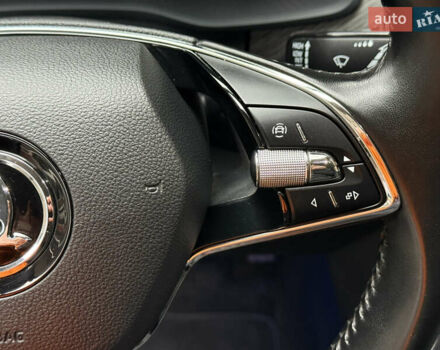 Серый Шкода Kodiaq, объемом двигателя 1.97 л и пробегом 185 тыс. км за 33499 $, фото 31 на Automoto.ua