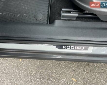 Серый Шкода Kodiaq, объемом двигателя 1.98 л и пробегом 75 тыс. км за 35700 $, фото 42 на Automoto.ua