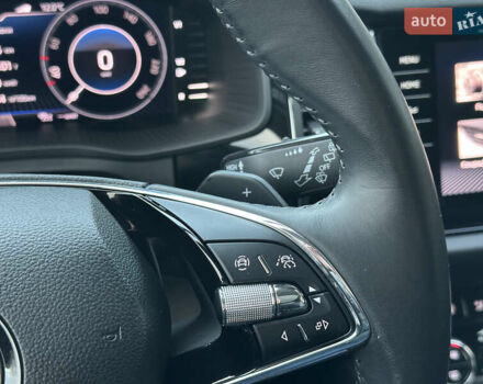Серый Шкода Kodiaq, объемом двигателя 2 л и пробегом 181 тыс. км за 35399 $, фото 127 на Automoto.ua