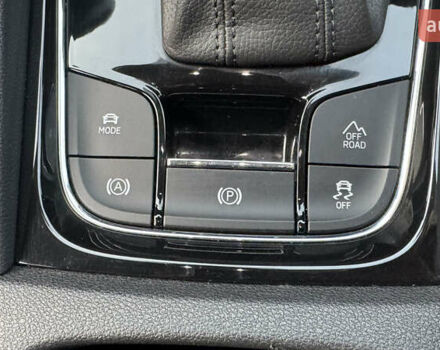 Серый Шкода Kodiaq, объемом двигателя 1.97 л и пробегом 141 тыс. км за 29999 $, фото 155 на Automoto.ua