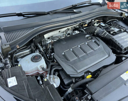 Серый Шкода Kodiaq, объемом двигателя 2 л и пробегом 181 тыс. км за 35399 $, фото 164 на Automoto.ua