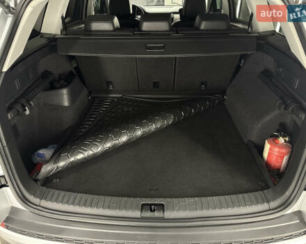 Серый Шкода Kodiaq, объемом двигателя 1.97 л и пробегом 189 тыс. км за 31000 $, фото 26 на Automoto.ua