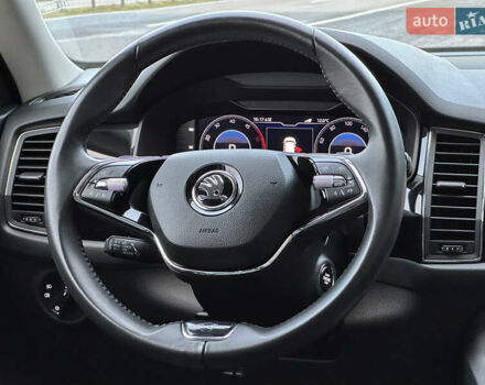 Серый Шкода Kodiaq, объемом двигателя 2 л и пробегом 181 тыс. км за 35399 $, фото 105 на Automoto.ua
