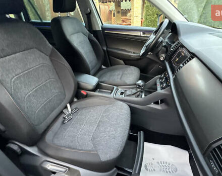 Серый Шкода Kodiaq, объемом двигателя 1.97 л и пробегом 141 тыс. км за 29999 $, фото 76 на Automoto.ua
