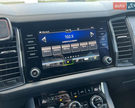 Серый Шкода Kodiaq, объемом двигателя 1.97 л и пробегом 77 тыс. км за 29999 $, фото 22 на Automoto.ua