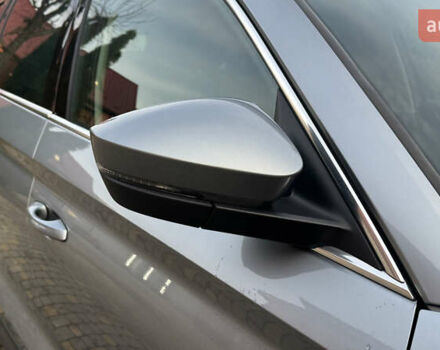 Серый Шкода Kodiaq, объемом двигателя 1.97 л и пробегом 141 тыс. км за 29999 $, фото 115 на Automoto.ua