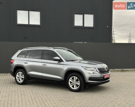 Серый Шкода Kodiaq, объемом двигателя 2 л и пробегом 167 тыс. км за 29000 $, фото 2 на Automoto.ua