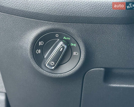 Серый Шкода Kodiaq, объемом двигателя 2 л и пробегом 181 тыс. км за 35399 $, фото 110 на Automoto.ua