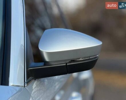 Серый Шкода Kodiaq, объемом двигателя 1.5 л и пробегом 80 тыс. км за 32000 $, фото 5 на Automoto.ua