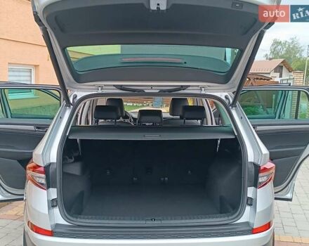 Серый Шкода Kodiaq, объемом двигателя 1.97 л и пробегом 106 тыс. км за 37700 $, фото 64 на Automoto.ua