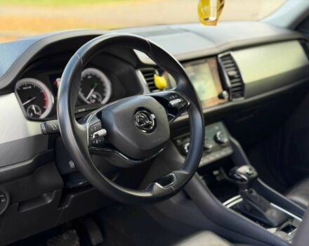 Серый Шкода Kodiaq, объемом двигателя 1.5 л и пробегом 80 тыс. км за 32000 $, фото 17 на Automoto.ua