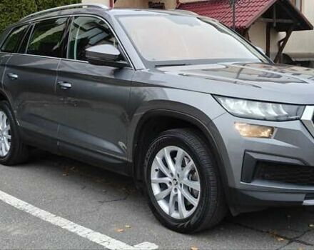Сірий Шкода Kodiaq, об'ємом двигуна 2 л та пробігом 86 тис. км за 31900 $, фото 2 на Automoto.ua