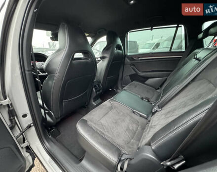 Серый Шкода Kodiaq, объемом двигателя 1.97 л и пробегом 181 тыс. км за 35500 $, фото 84 на Automoto.ua