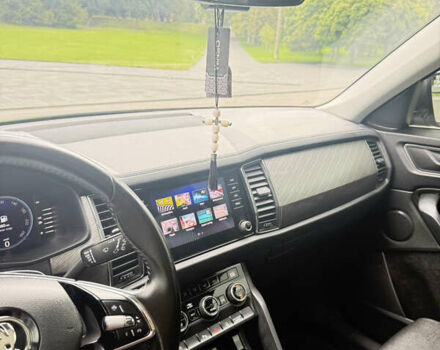 Серый Шкода Kodiaq, объемом двигателя 1.97 л и пробегом 164 тыс. км за 37000 $, фото 13 на Automoto.ua