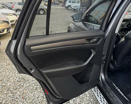Серый Шкода Kodiaq, объемом двигателя 1.98 л и пробегом 64 тыс. км за 34500 $, фото 18 на Automoto.ua