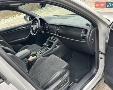 Серый Шкода Kodiaq, объемом двигателя 1.97 л и пробегом 188 тыс. км за 36950 $, фото 66 на Automoto.ua