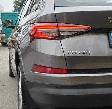Сірий Шкода Kodiaq, об'ємом двигуна 2 л та пробігом 86 тис. км за 31900 $, фото 17 на Automoto.ua