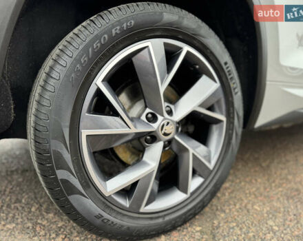 Серый Шкода Kodiaq, объемом двигателя 1.97 л и пробегом 181 тыс. км за 35500 $, фото 25 на Automoto.ua