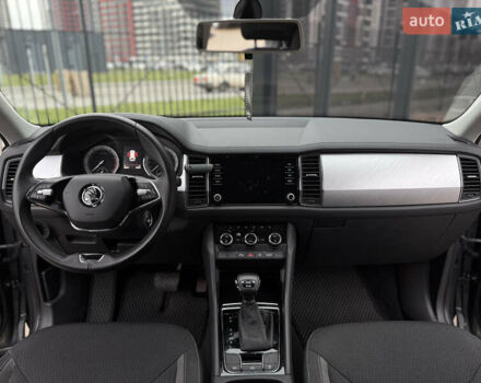 Серый Шкода Kodiaq, объемом двигателя 2 л и пробегом 67 тыс. км за 29999 $, фото 23 на Automoto.ua