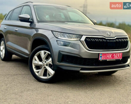 Сірий Шкода Kodiaq, об'ємом двигуна 2 л та пробігом 220 тис. км за 31300 $, фото 17 на Automoto.ua