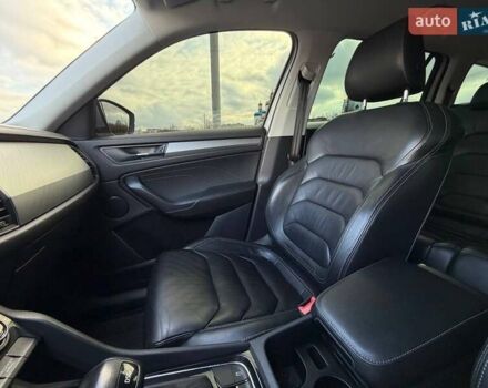 Серый Шкода Kodiaq, объемом двигателя 1.5 л и пробегом 80 тыс. км за 32000 $, фото 69 на Automoto.ua