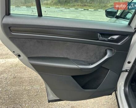 Серый Шкода Kodiaq, объемом двигателя 1.97 л и пробегом 188 тыс. км за 36950 $, фото 51 на Automoto.ua