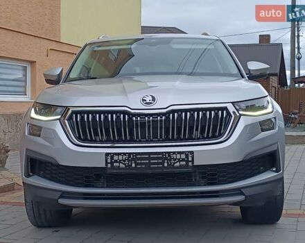Серый Шкода Kodiaq, объемом двигателя 1.97 л и пробегом 106 тыс. км за 37950 $, фото 4 на Automoto.ua