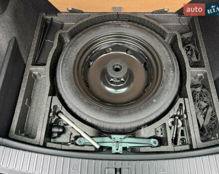 Шкода Kodiaq 2022 у Києві на Automoto.ua Сірий Шкода Kodiaq, об'ємом двигуна 2 л та пробігом 169 тис. км за 35999 $, фото 60 на Automoto.ua