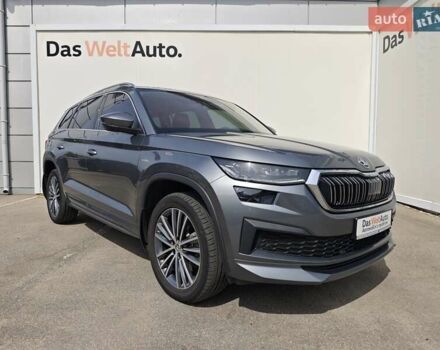 Сірий Шкода Kodiaq, об'ємом двигуна 1.97 л та пробігом 50 тис. км за 42036 $, фото 6 на Automoto.ua