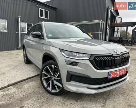Серый Шкода Kodiaq, объемом двигателя 1.97 л и пробегом 188 тыс. км за 36950 $, фото 5 на Automoto.ua