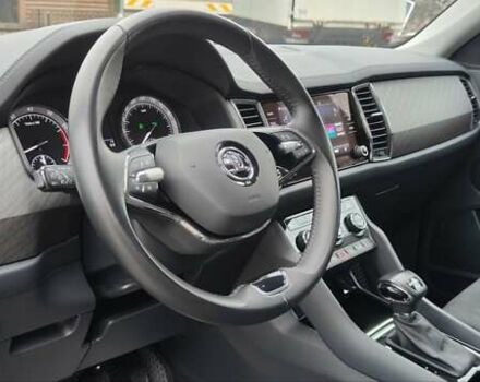 Сірий Шкода Kodiaq, об'ємом двигуна 2 л та пробігом 86 тис. км за 31900 $, фото 24 на Automoto.ua