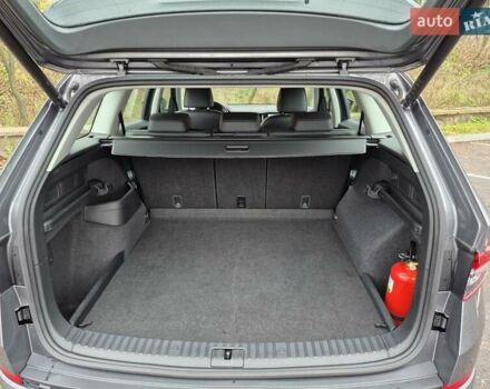 Серый Шкода Kodiaq, объемом двигателя 1.97 л и пробегом 151 тыс. км за 31500 $, фото 9 на Automoto.ua