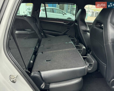 Серый Шкода Kodiaq, объемом двигателя 1.97 л и пробегом 181 тыс. км за 35500 $, фото 125 на Automoto.ua