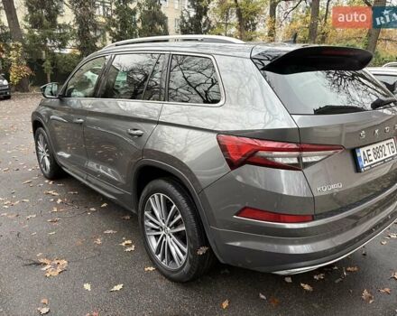 Серый Шкода Kodiaq, объемом двигателя 1.98 л и пробегом 151 тыс. км за 29300 $, фото 4 на Automoto.ua