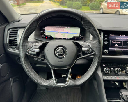 Шкода Kodiaq 2022 у Києві на Automoto.ua Сірий Шкода Kodiaq, об'ємом двигуна 2 л та пробігом 169 тис. км за 35999 $, фото 70 на Automoto.ua