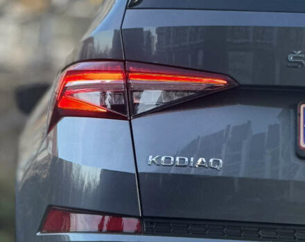 Сірий Шкода Kodiaq, об'ємом двигуна 2 л та пробігом 220 тис. км за 31200 $, фото 58 на Automoto.ua