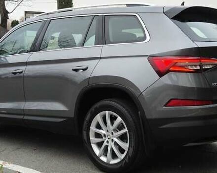 Сірий Шкода Kodiaq, об'ємом двигуна 2 л та пробігом 86 тис. км за 31900 $, фото 12 на Automoto.ua