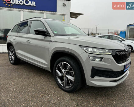 Серый Шкода Kodiaq, объемом двигателя 1.97 л и пробегом 181 тыс. км за 35500 $, фото 6 на Automoto.ua