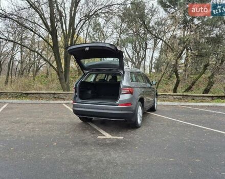 Серый Шкода Kodiaq, объемом двигателя 1.97 л и пробегом 151 тыс. км за 31500 $, фото 10 на Automoto.ua