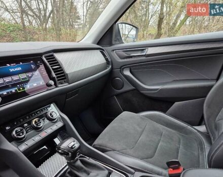 Серый Шкода Kodiaq, объемом двигателя 1.97 л и пробегом 151 тыс. км за 31500 $, фото 12 на Automoto.ua