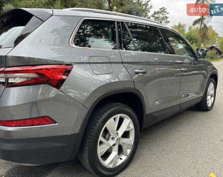 Шкода Kodiaq 2022 у Києві на Automoto.ua Сірий Шкода Kodiaq, об'ємом двигуна 2 л та пробігом 169 тис. км за 35999 $, фото 16 на Automoto.ua