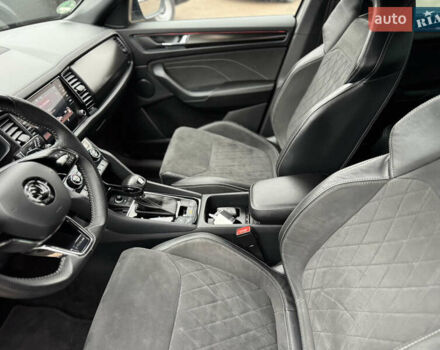 Серый Шкода Kodiaq, объемом двигателя 1.97 л и пробегом 181 тыс. км за 35500 $, фото 80 на Automoto.ua