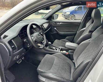 Серый Шкода Kodiaq, объемом двигателя 1.97 л и пробегом 188 тыс. км за 36950 $, фото 44 на Automoto.ua