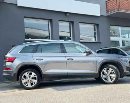 Серый Шкода Kodiaq, объемом двигателя 2 л и пробегом 10 тыс. км за 19000 $, фото 6 на Automoto.ua