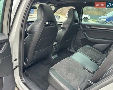 Серый Шкода Kodiaq, объемом двигателя 1.97 л и пробегом 188 тыс. км за 36950 $, фото 50 на Automoto.ua