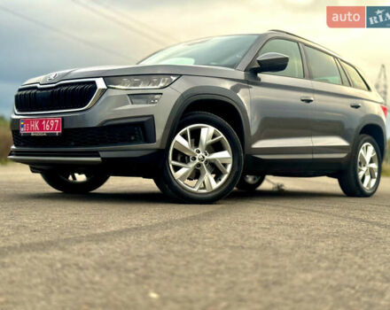 Сірий Шкода Kodiaq, об'ємом двигуна 2 л та пробігом 220 тис. км за 31300 $, фото 7 на Automoto.ua