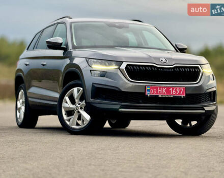 Сірий Шкода Kodiaq, об'ємом двигуна 2 л та пробігом 220 тис. км за 31300 $, фото 12 на Automoto.ua