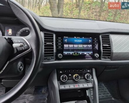 Серый Шкода Kodiaq, объемом двигателя 1.97 л и пробегом 151 тыс. км за 31500 $, фото 18 на Automoto.ua